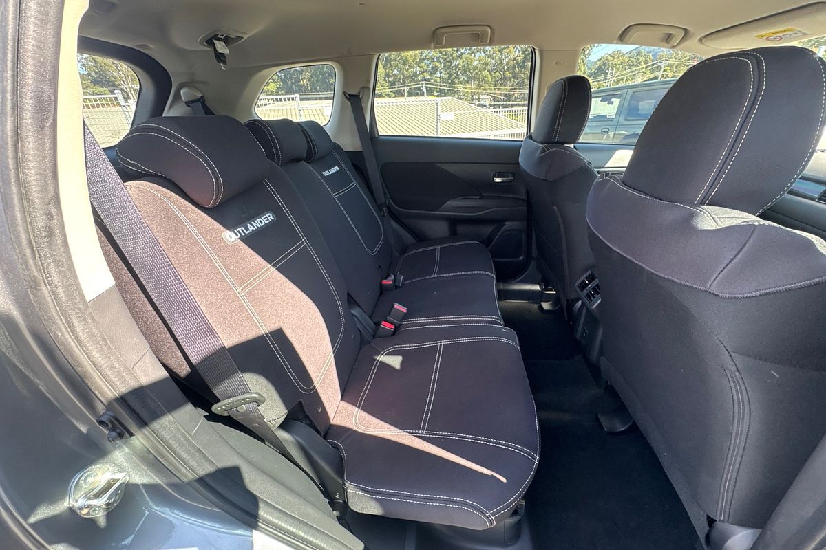2020 Mitsubishi Outlander ES ZL