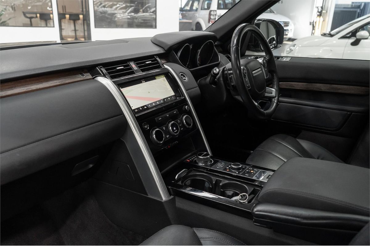 2017 Land Rover Discovery SD4 HSE Series 5