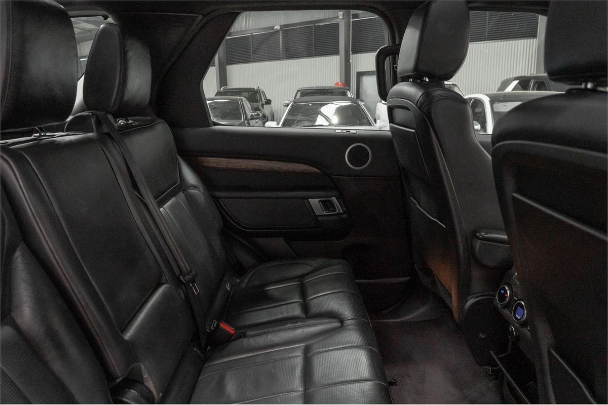 2017 Land Rover Discovery SD4 HSE Series 5