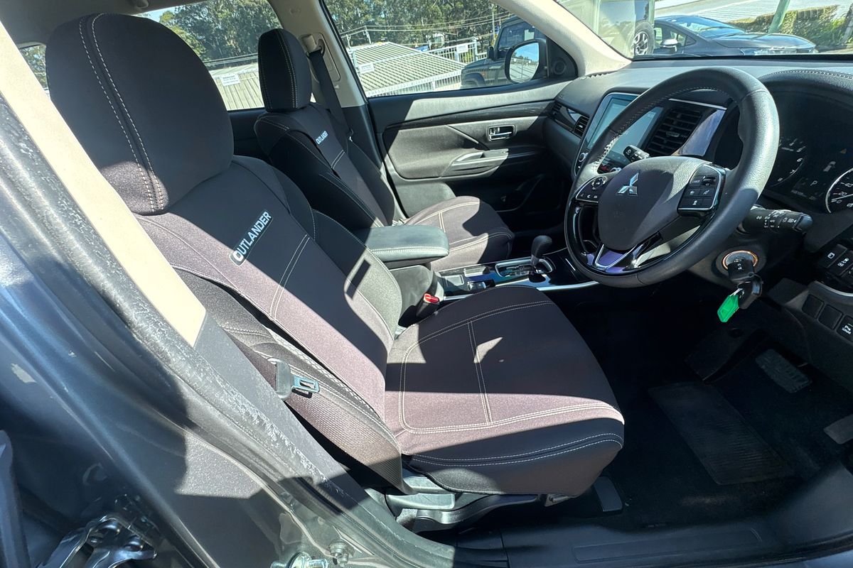 2020 Mitsubishi Outlander ES ZL