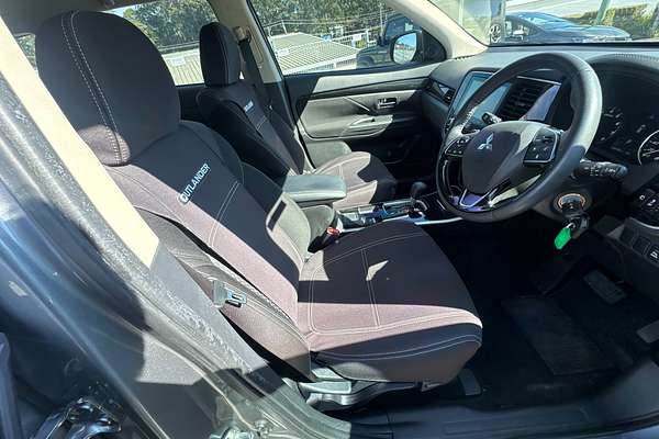 2020 Mitsubishi Outlander ES ZL