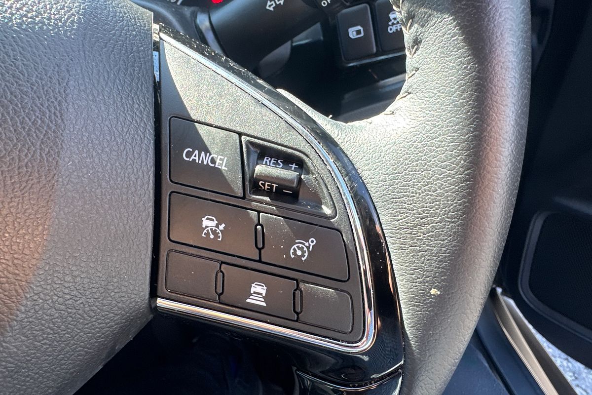 2020 Mitsubishi Outlander ES ZL