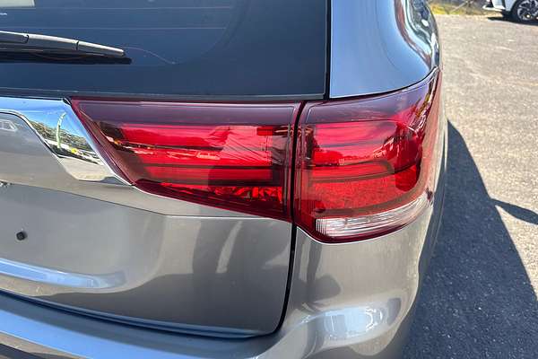 2020 Mitsubishi Outlander ES ZL