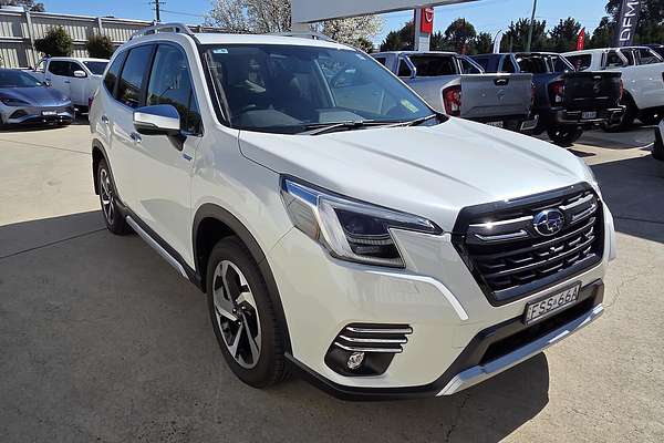 2024 Subaru Forester Hybrid S S5