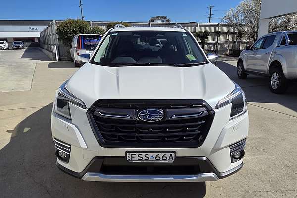 2024 Subaru Forester Hybrid S S5