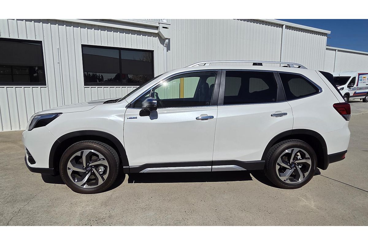 2024 Subaru Forester Hybrid S S5