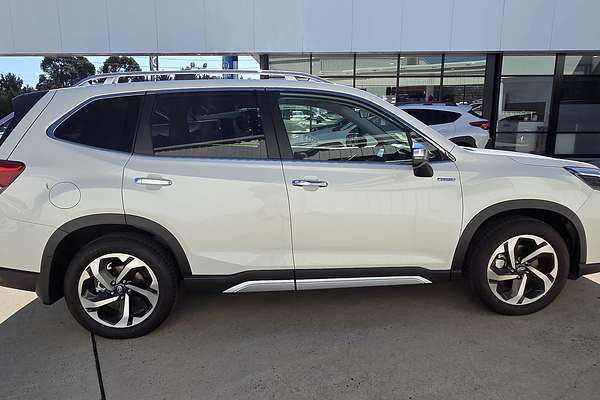 2024 Subaru Forester Hybrid S S5