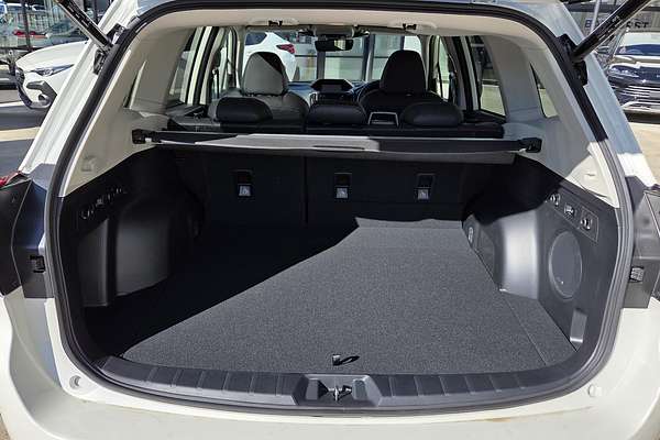 2024 Subaru Forester Hybrid S S5