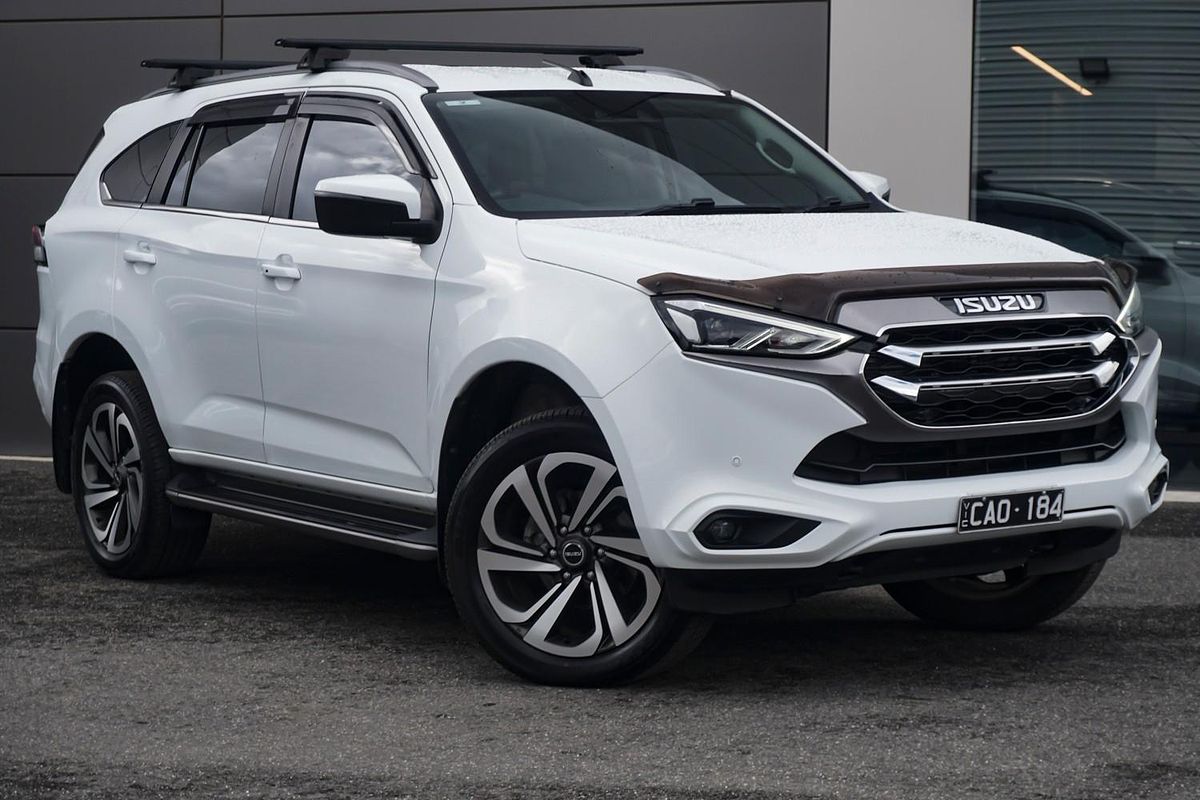 2022 Isuzu MU-X LS-T