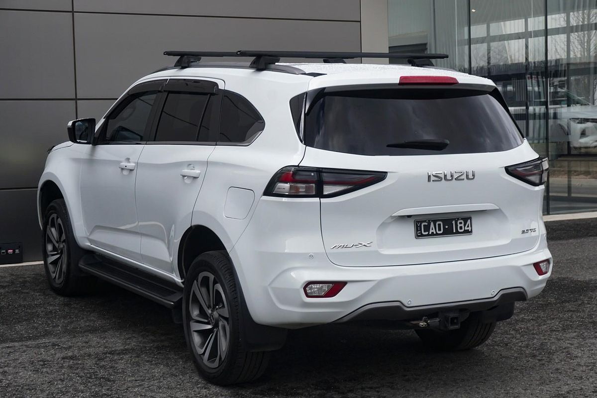 2022 Isuzu MU-X LS-T