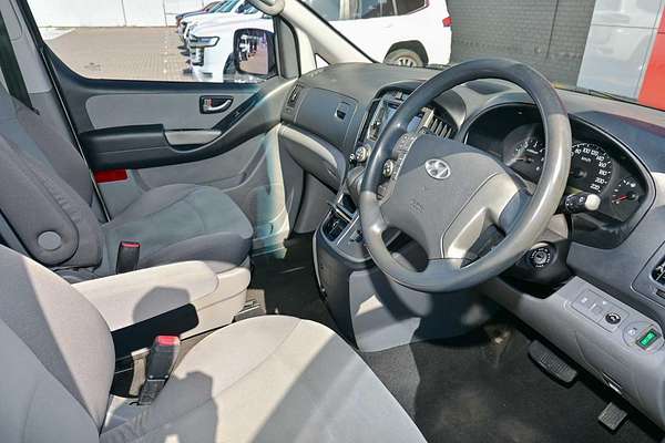 2012 Hyundai iMax TQ-W