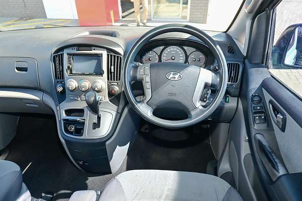 2012 Hyundai iMax TQ-W