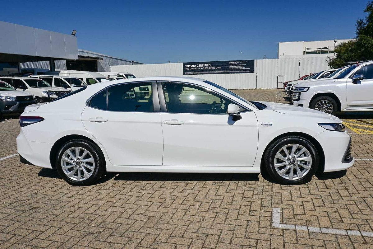 2024 Toyota Camry Ascent AXVH70R