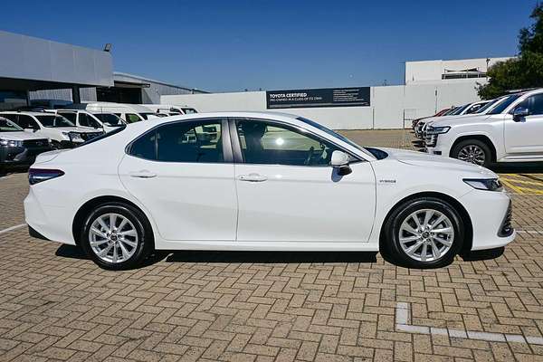 2024 Toyota Camry Ascent AXVH70R
