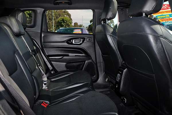 2022 Jeep Compass S-Limited M6