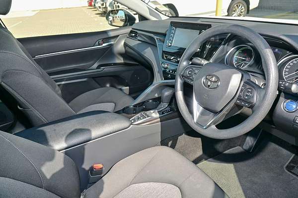 2024 Toyota Camry Ascent AXVH70R