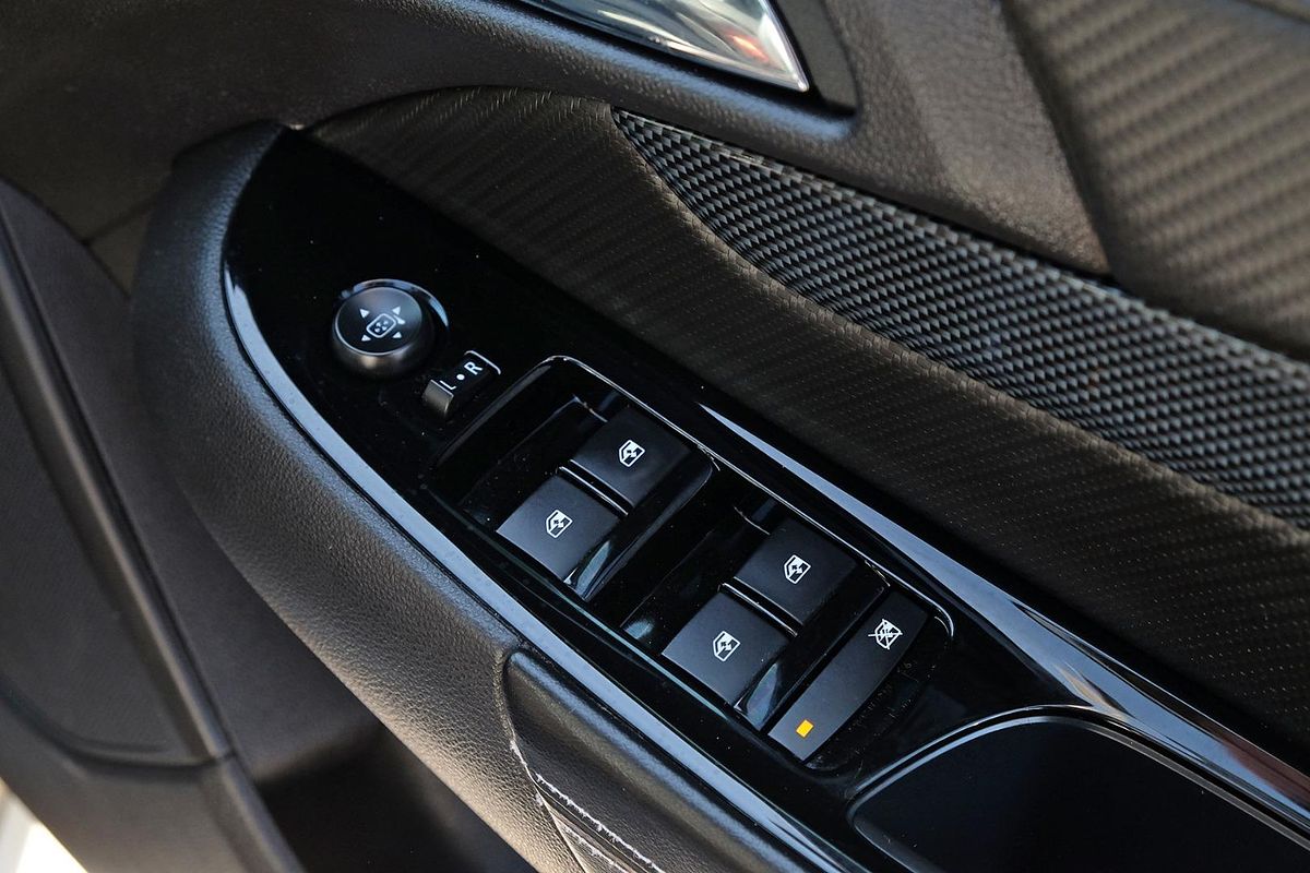 2015 Holden Commodore SV6 VF