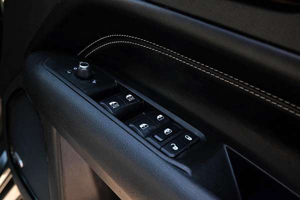 2022 Jeep Compass S-Limited M6