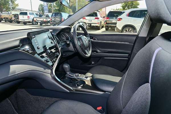 2024 Toyota Camry Ascent AXVH70R