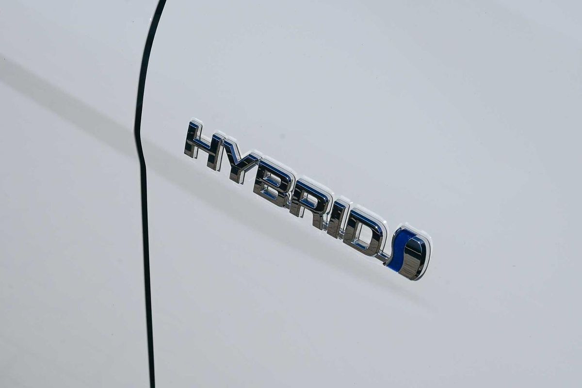 2024 Toyota Camry Ascent AXVH70R
