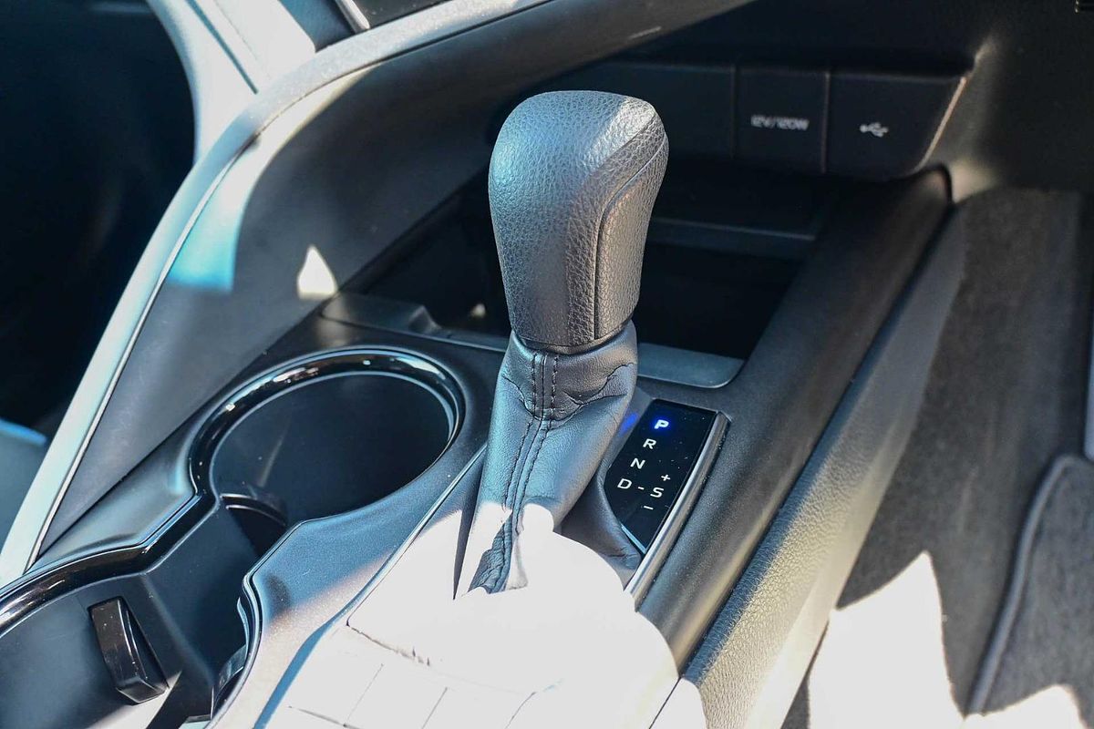 2024 Toyota Camry Ascent AXVH70R