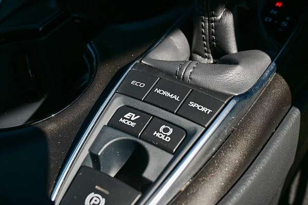 2024 Toyota Camry Ascent AXVH70R