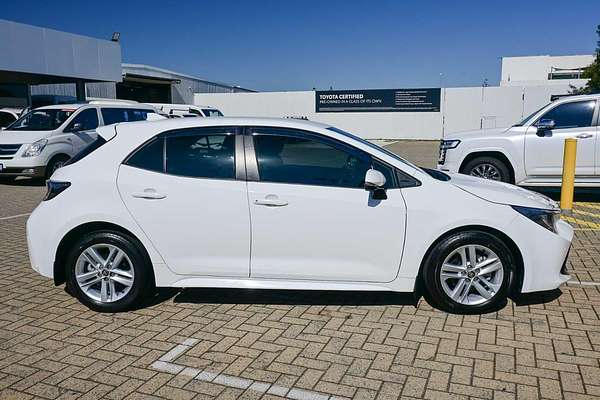 2021 Toyota Corolla Ascent Sport MZEA12R
