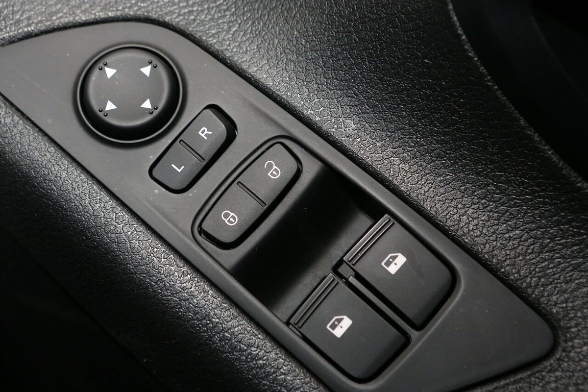 2023 LDV G10 + SV7C