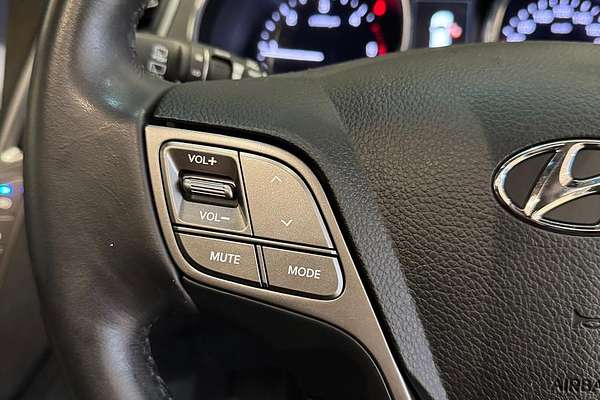 2016 Hyundai Santa Fe Highlander DM3 Series II