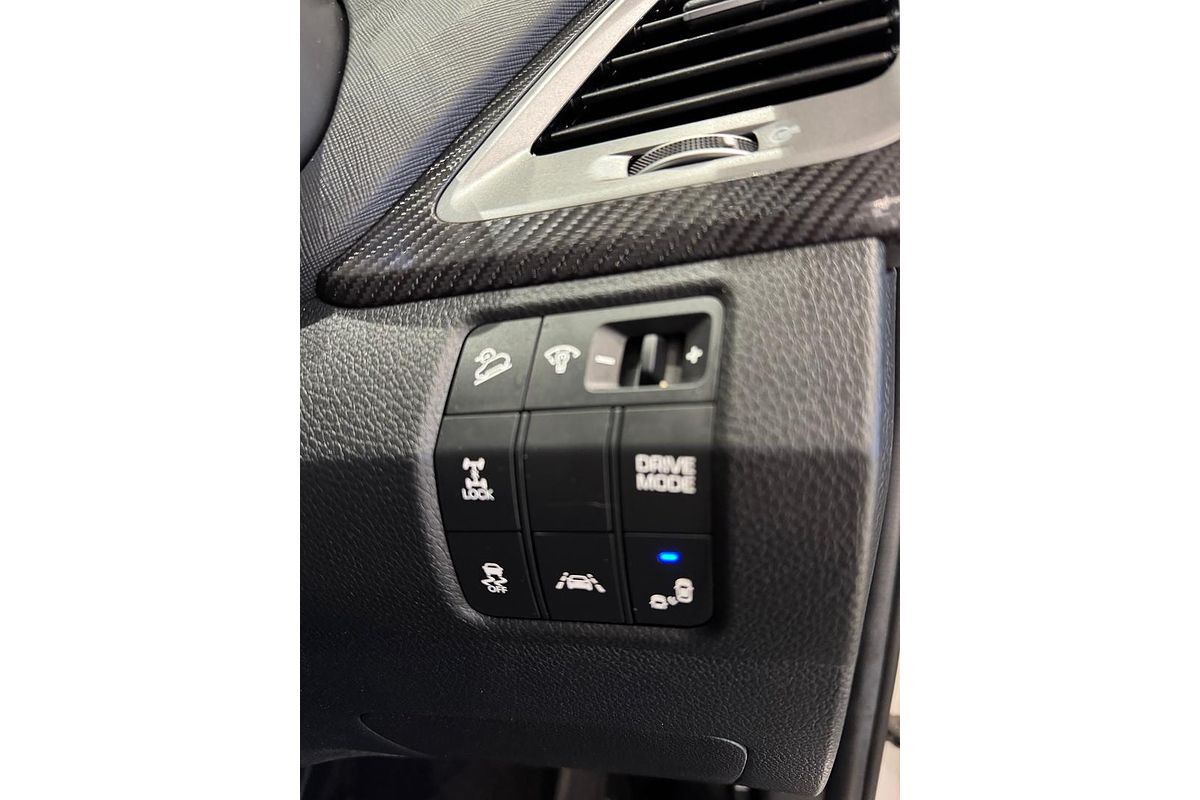 2016 Hyundai Santa Fe Highlander DM3 Series II