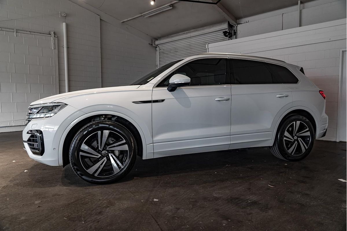 2022 Volkswagen Touareg 210TDI R-Line CR