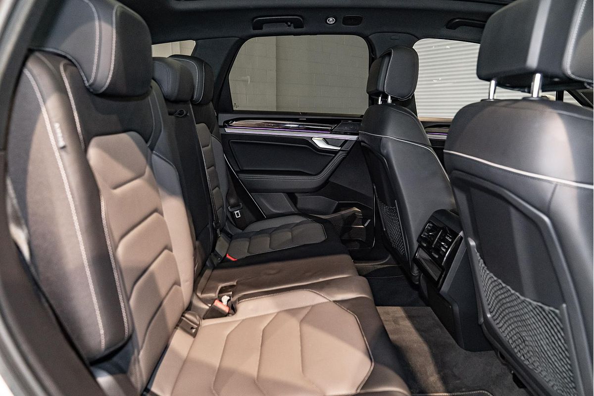 2022 Volkswagen Touareg 210TDI R-Line CR