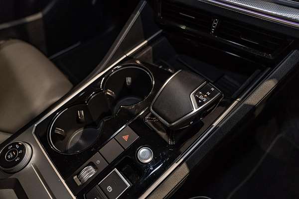 2022 Volkswagen Touareg 210TDI R-Line CR