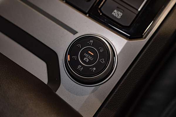 2022 Volkswagen Touareg 210TDI R-Line CR