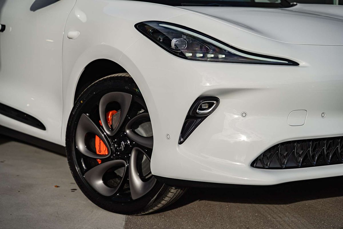 2025 MG IM6 Performance S12L