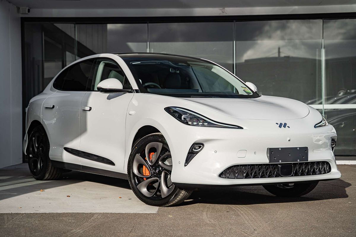 2025 MG IM6 Performance S12L