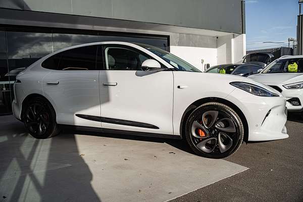 2025 MG IM6 Performance S12L