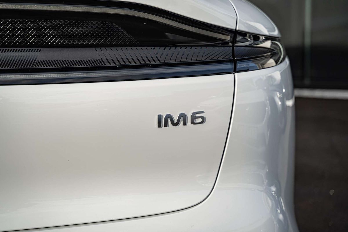 2025 MG IM6 Performance S12L