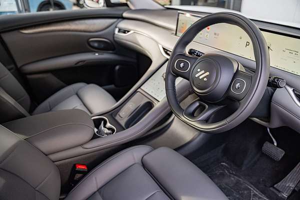 2025 MG IM6 Performance S12L