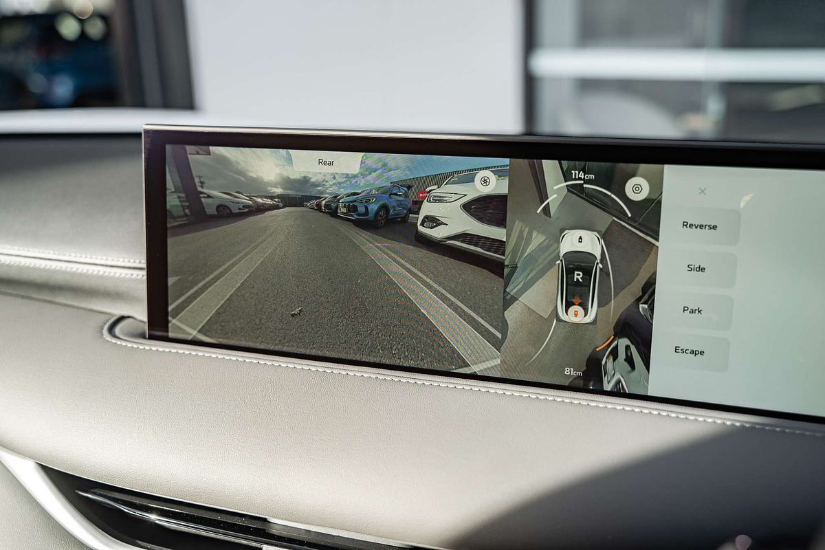 2025 MG IM6 Performance S12L