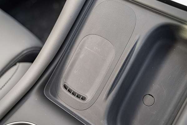 2025 MG IM6 Performance S12L