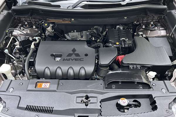 2018 Mitsubishi Outlander ES ZL