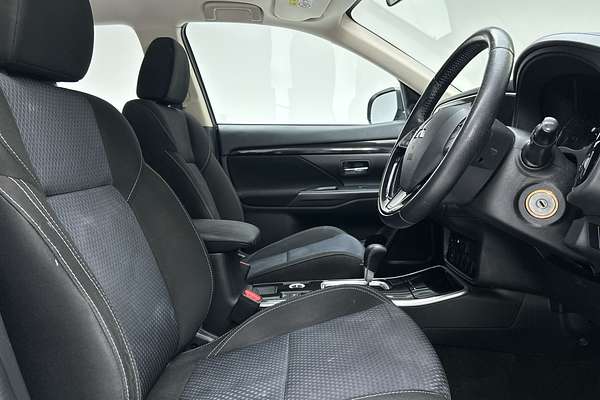 2018 Mitsubishi Outlander ES ZL