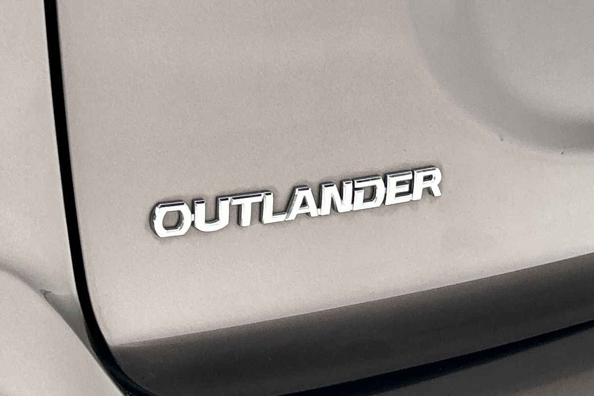 2018 Mitsubishi Outlander ES ZL
