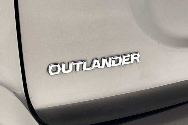 2018 Mitsubishi Outlander ES ZL
