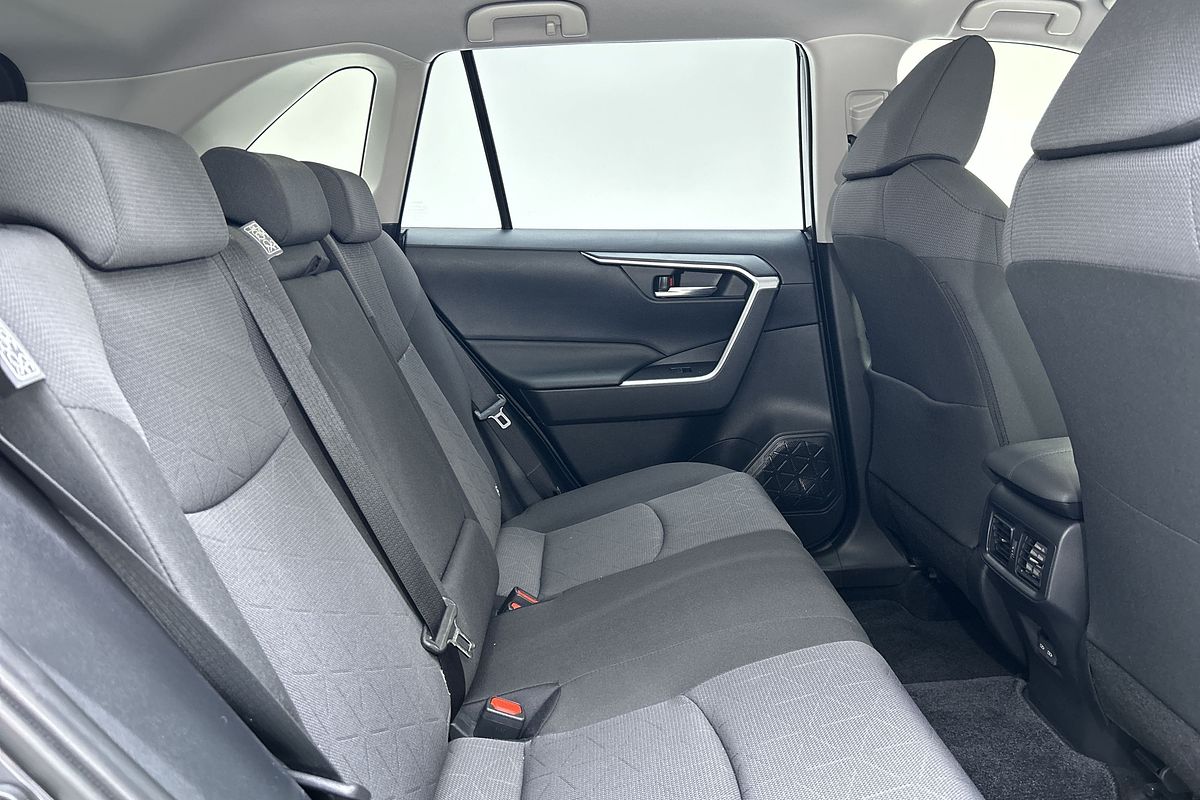 2024 Toyota RAV4 GXL AXAH54R