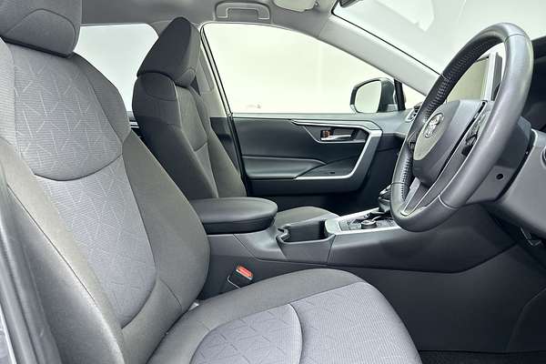2024 Toyota RAV4 GXL AXAH54R