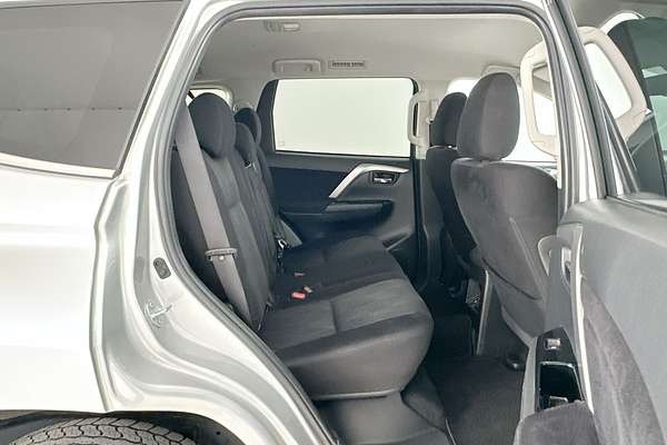 2022 Mitsubishi Pajero Sport GLS QF