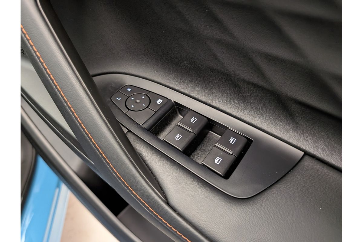 2025 MG HS Excite AS33