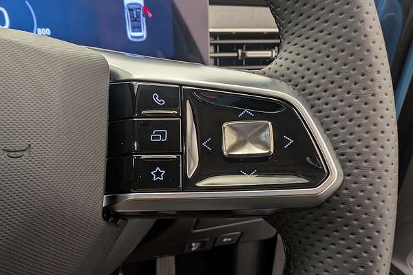 2025 MG HS Excite AS33